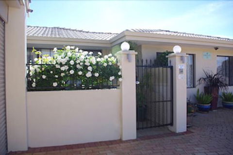 Astoria Retreat B&B - Holiday Byron Bay 3