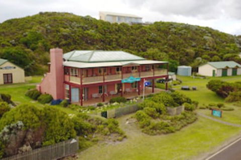 Cape Bridgewater Sea View Lodge - Holiday Byron Bay 0