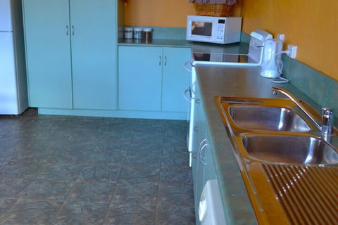 Cape Bridgewater Sea View Lodge - Holiday Byron Bay 6