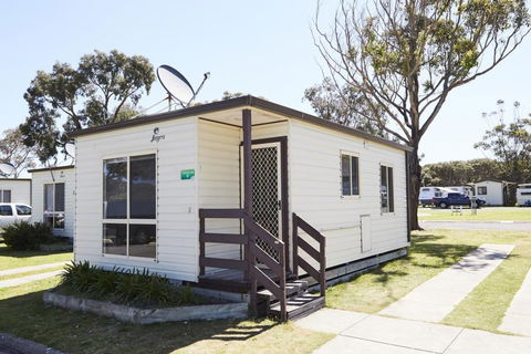 NRMA Victor Harbor Beachfront Holiday Park - Holiday Byron Bay 6