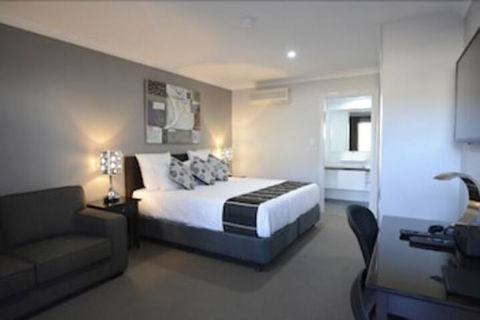 Aastro Dish Motor Inn - Holiday Byron Bay 4