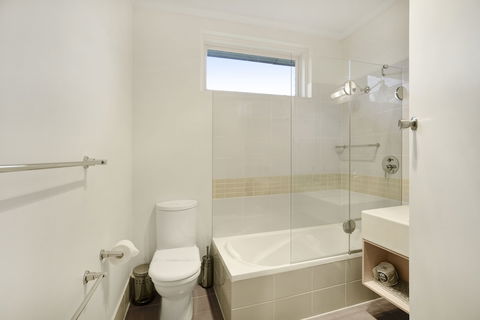 Adelaide Road Motor Lodge - Holiday Byron Bay 5