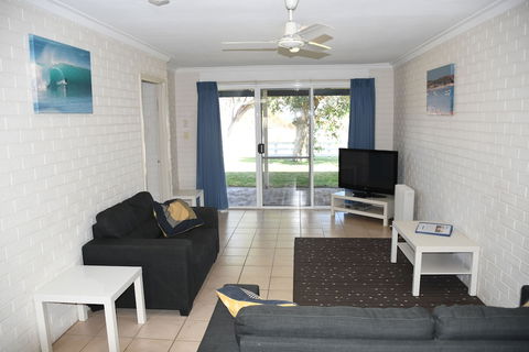 Kalbarri Seafront Villas - Holiday Byron Bay 3