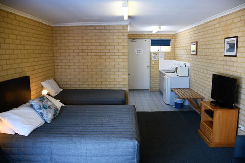 Kalbarri Seafront Villas - Holiday Byron Bay 5