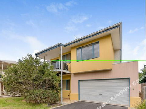 Fabulous Townhouse At The Famous Smiths Beach - Holiday Byron Bay 1