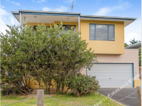 Fabulous Townhouse At The Famous Smiths Beach - Holiday Byron Bay 0