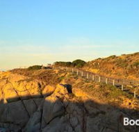 All Seasons Port Elliot Holiday House - Holiday Byron Bay