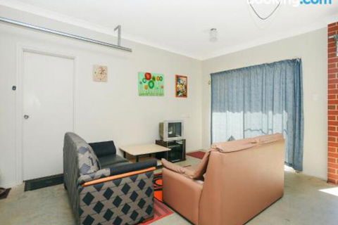 All Seasons Port Elliot Holiday House - Holiday Byron Bay 2