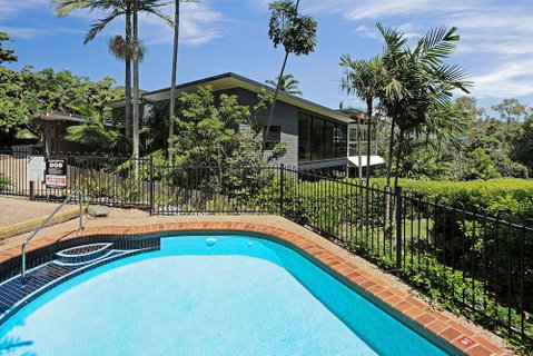 Oasis 1 Hamilton Island 2 Bedroom Apartment In Central Location With Golf Buggy - Holiday Byron Bay 1