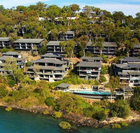 Villa 2 The Edge Oceanfront Deluxe 3 Bedroom Near Marina With Golf Buggy - Holiday Byron Bay