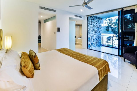 Villa 2 The Edge Oceanfront Â Deluxe 3 Bedroom Near Marina With Golf Buggy - Holiday Byron Bay 6
