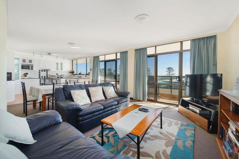 Akuna 23 6 Joffre Street - Holiday Byron Bay 1