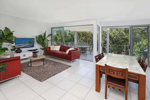 Northshor-Ultimate Beach House - Holiday Byron Bay 2