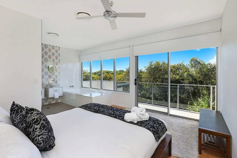 Northshor-Ultimate Beach House - Holiday Byron Bay 6