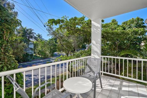 Cocos Holiday Apartments - Holiday Byron Bay 4
