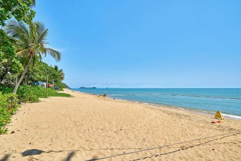Cocos Holiday Apartments - Holiday Byron Bay 1