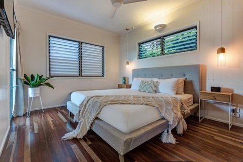 Casuarina 18 Ocean View House Central Location BBQ Golf Buggy - Holiday Byron Bay 2