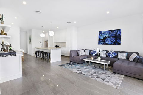 GC Private Homes - Waterfront Villas - Holiday Byron Bay 5