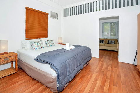 Easy Going Holiday Unit On McKenzie MK6 - Holiday Byron Bay 1
