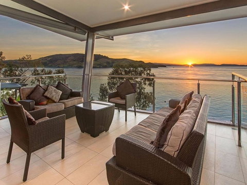 Edge Penthouse On Hamilton Island - Holiday Byron Bay 3