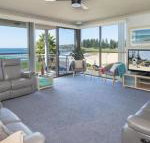 At The Beach Kiama Surf Beach at your doorstep - Holiday Byron Bay