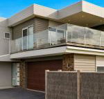 Swan Bay Views - Holiday Byron Bay
