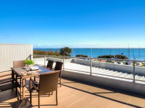 Bayside Views - Holiday Byron Bay 6