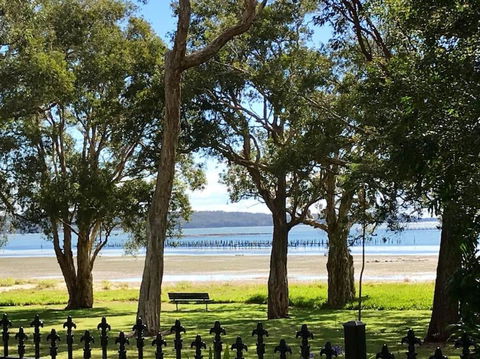 Spacious Townhouse Complete With Floating Mooring! - Holiday Byron Bay 2