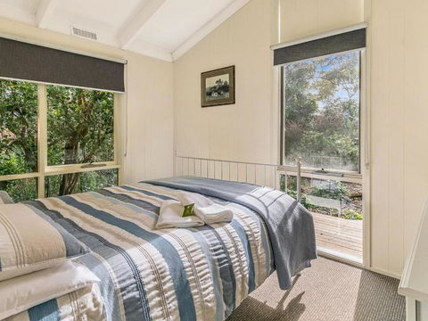 Hakea Bush Cabin - Holiday Byron Bay 3