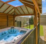 Ohana on the Island - Holiday Byron Bay