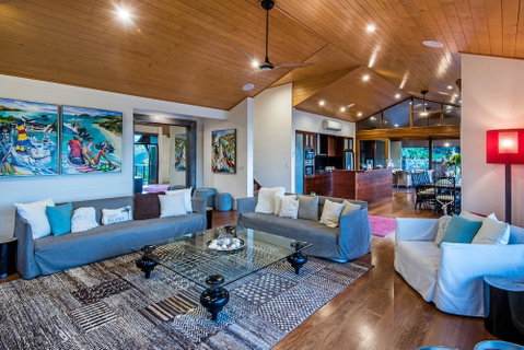 Iluka Luxury House With Ocean Views On Half Acre With Pool And Two Golf Buggies - Holiday Byron Bay 1