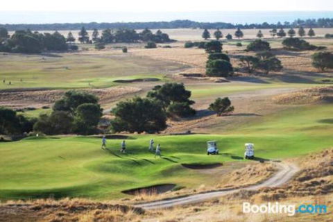 Eagles Nest - Holiday Byron Bay 3