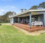 Beach Fun 11 Broadbeach Drive - Holiday Byron Bay