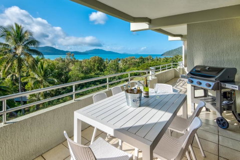 2 Bedroom Poinciana Lodge - Holiday Byron Bay 4