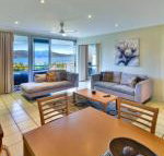 2 Bedroom Poinciana Lodge - Holiday Byron Bay