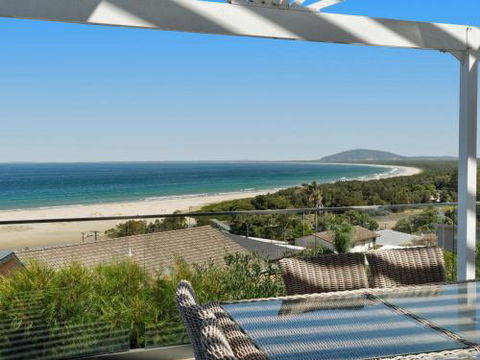 NANNY & POPPYS BEACH HOUSE Gerroa 4pm Check Out Sundays - Holiday Byron Bay 3