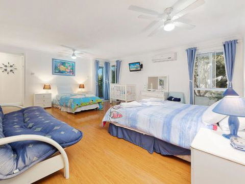 NANNY & POPPYS BEACH HOUSE Gerroa 4pm Check Out Sundays - Holiday Byron Bay 6