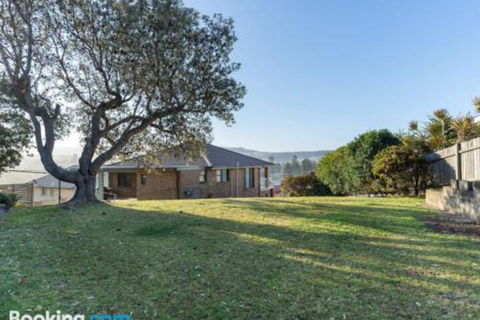 QUARTERDECK Gerringong 4pm Check Out Sundays - Holiday Byron Bay 5