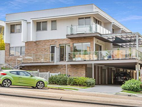ARIA On MANNING Kiama 4pm Check Out Sundays - Holiday Byron Bay 0