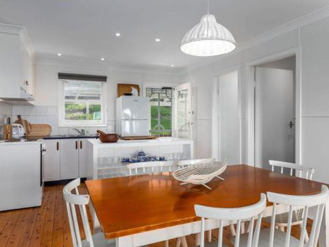 SEAWAYS Gerroa 4pm Check Out On Sunday - Holiday Byron Bay 6