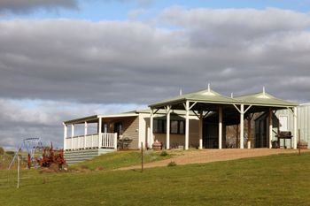 Clunes Cabins Rejuvenate Stays - Holiday Byron Bay 0