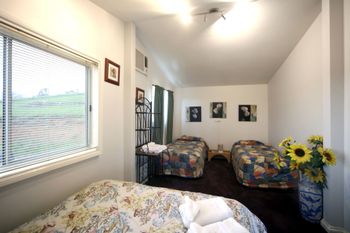 Clunes Cabins Rejuvenate Stays - Holiday Byron Bay 1