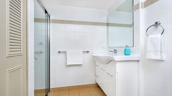The Apartment Service HELP7 - Holiday Byron Bay 4