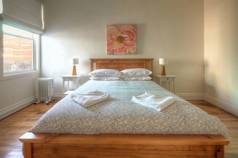 Youngs Cottage - Holiday Byron Bay 3