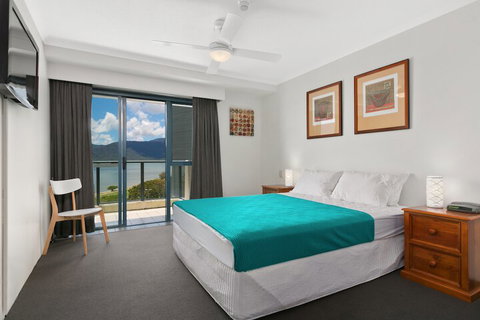 Cairns Oceanview At 181 The Esplanade 34 - Holiday Byron Bay 2