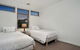 Kew Luxurious Townhouse - thumb 3