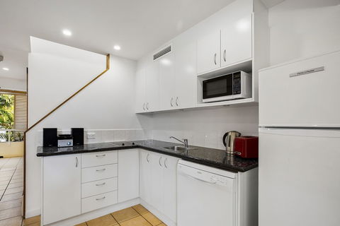 Garden Penthouse Netanya - Holiday Byron Bay 2