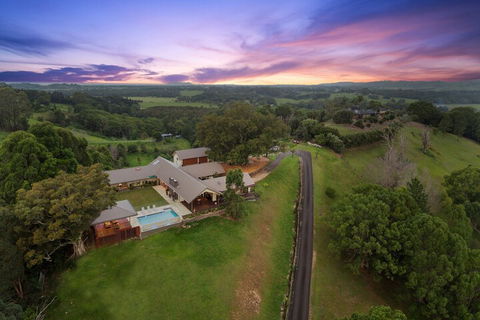 A PERFECT STAY - Serene Myocum - Holiday Byron Bay 1
