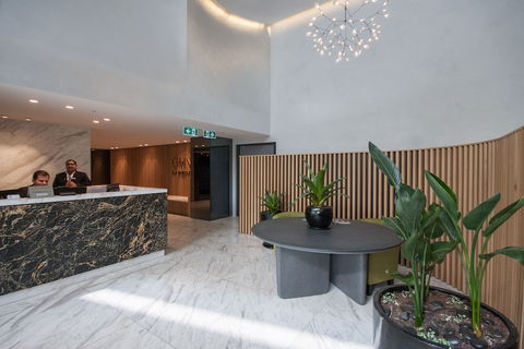 Modern 2 Bedroom Potts Point Apartment - Holiday Byron Bay 1