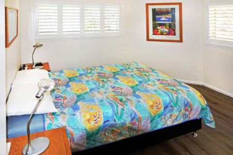 At Cylinder Unit 3 - Holiday Byron Bay 2
